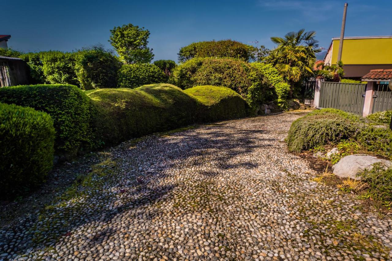 Villa Buzzi Besozzo Luaran gambar