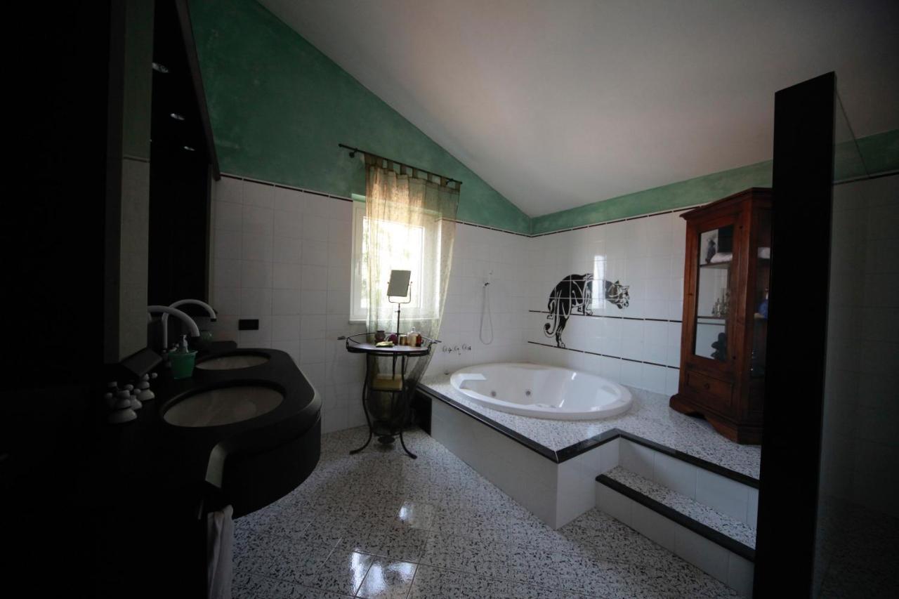 Villa Buzzi Besozzo Luaran gambar